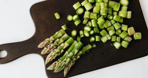 Can Chickens Eat Asparagus? Exploring the Feasibility & Benefits